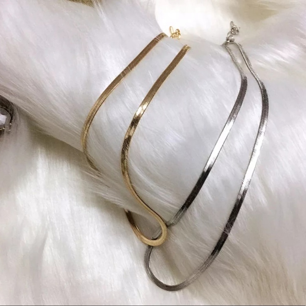 **NEW 18K Gold Herringbone Chain Necklace - Picture 6 of 7